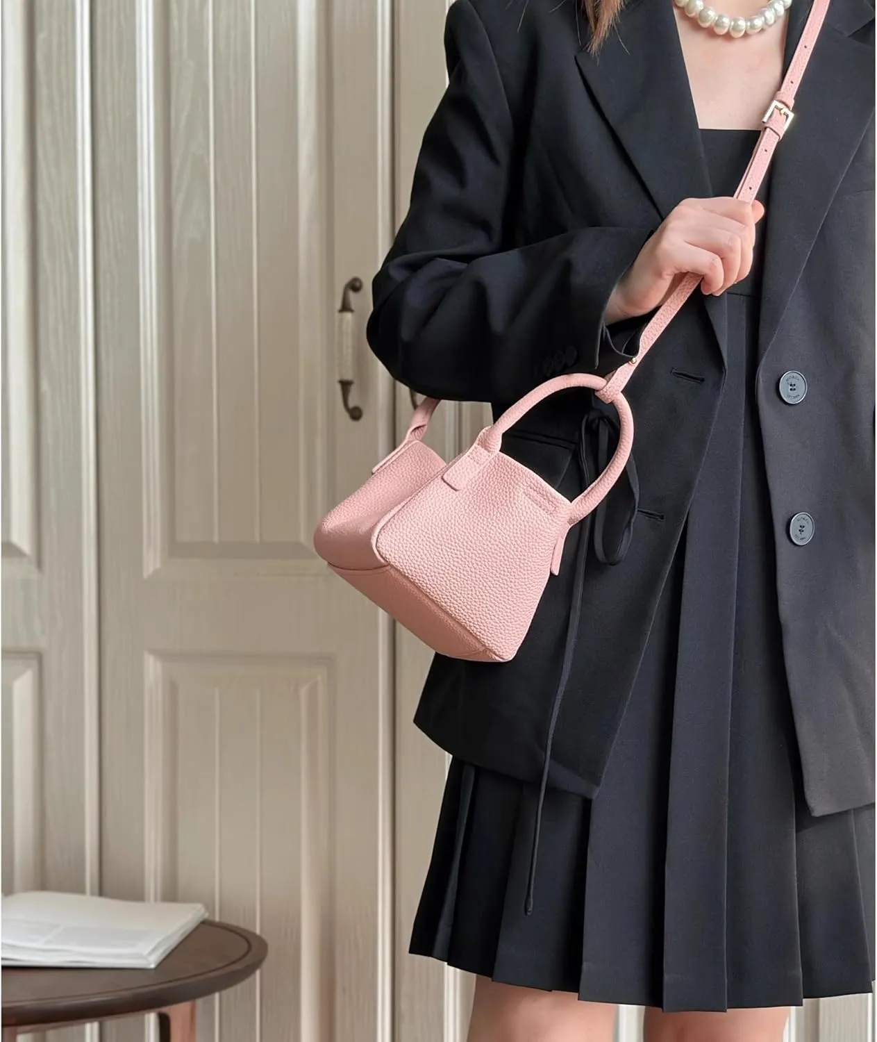 Genuine Leather Shoulder Crossbody Bag Handbag for Women Hobo Personalized Basket Bucket Bag Versatile Large Capacity Chic