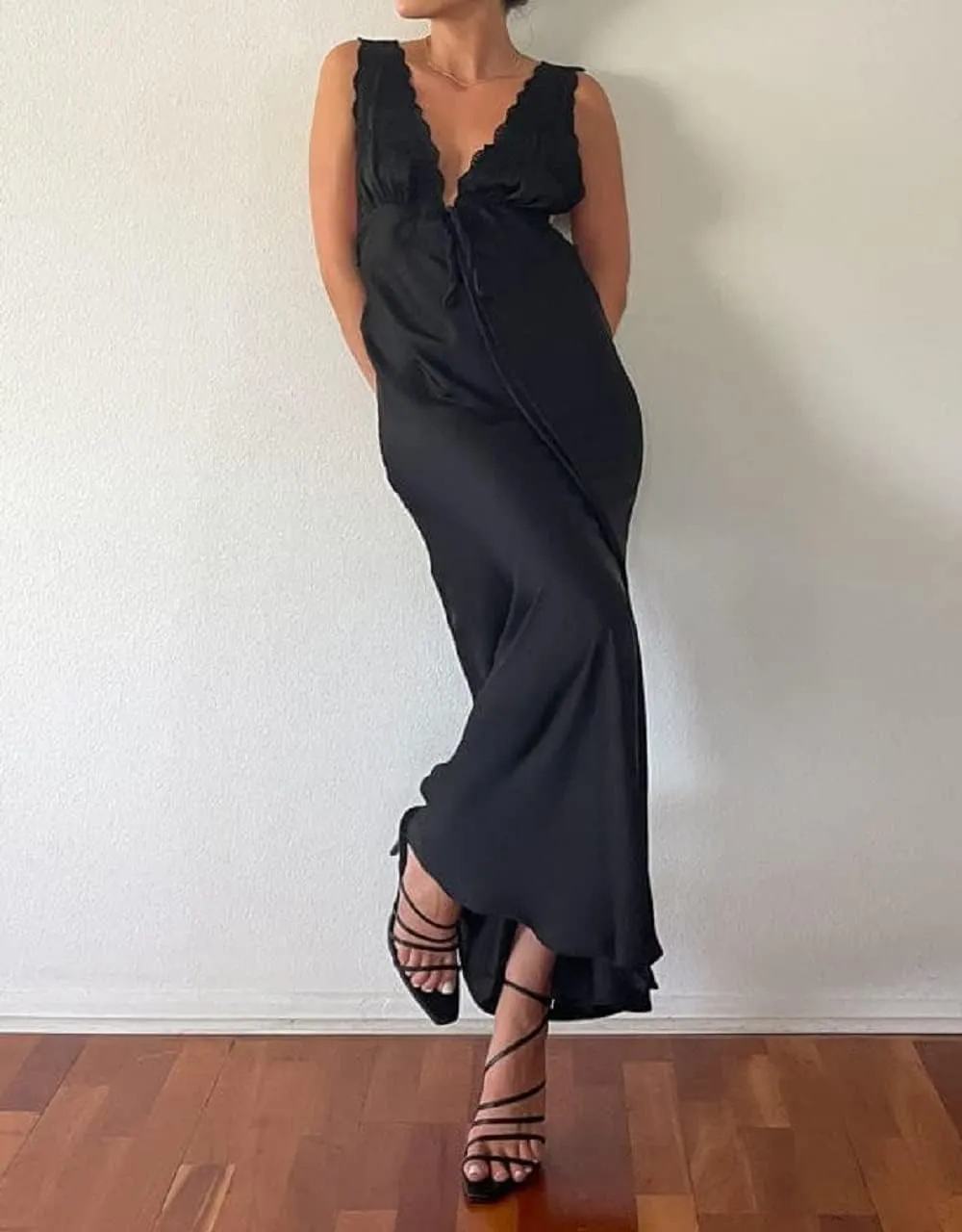Juakoso Women Y2K Floral Printed Long Dress V Neck Backless Maxi Dress Sleeveless Going Out Sundress Summer Beachwear