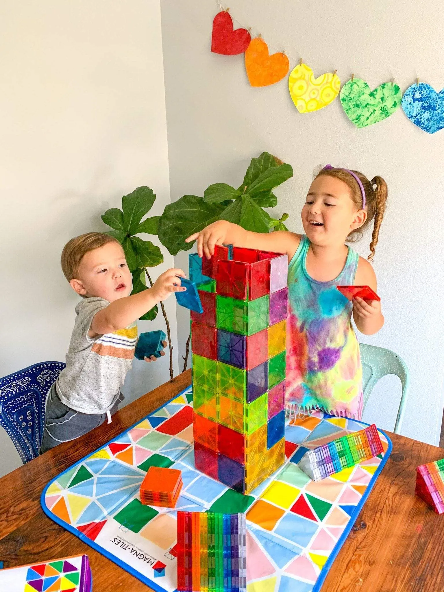 Magna-Tiles® Storage Bin & Interactive Play-mat