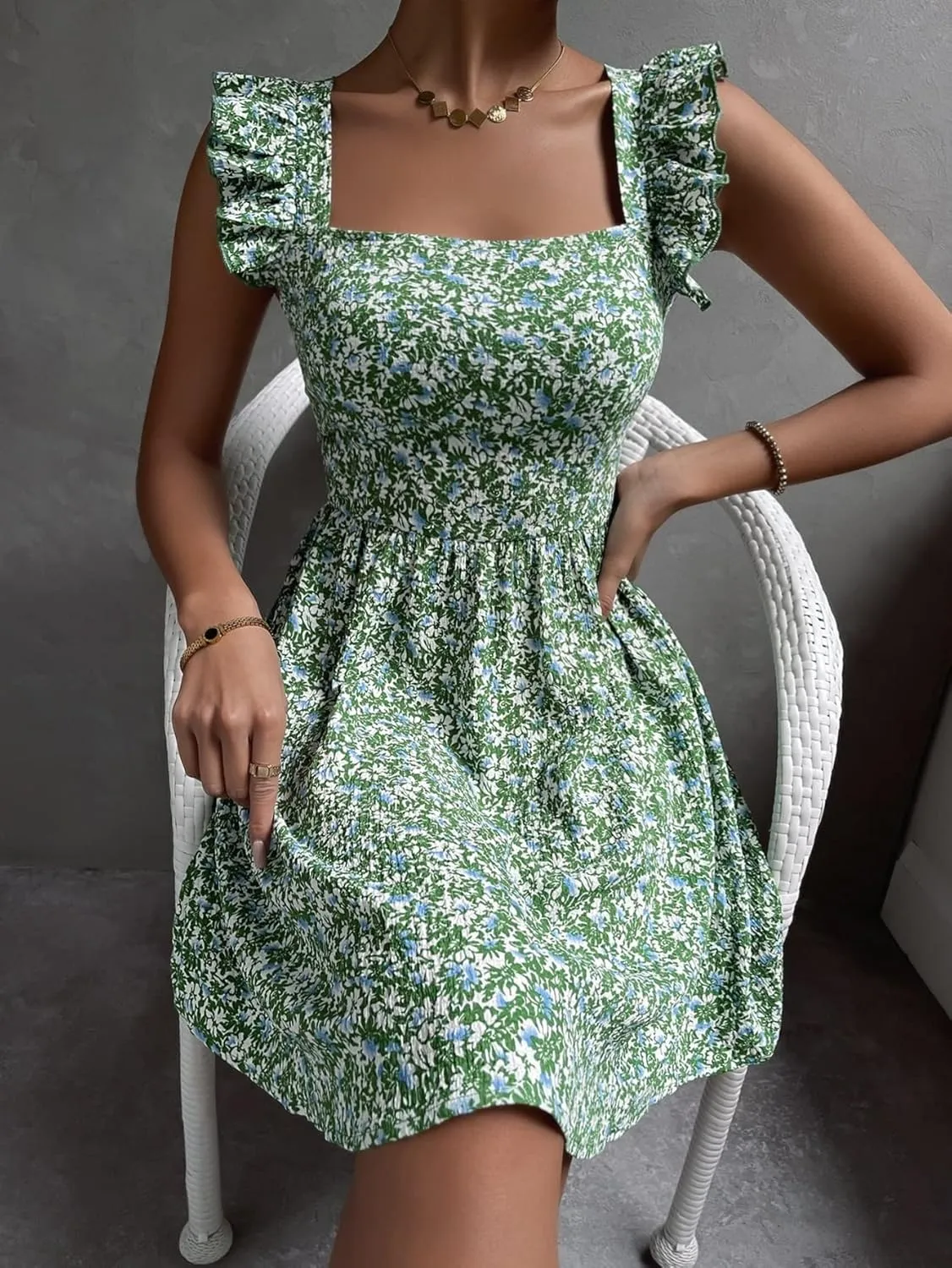 METOES Women's Spring Summer 2023 Boho Mini Short Dress Floral Print Ruffle Trim Tie Back Dress