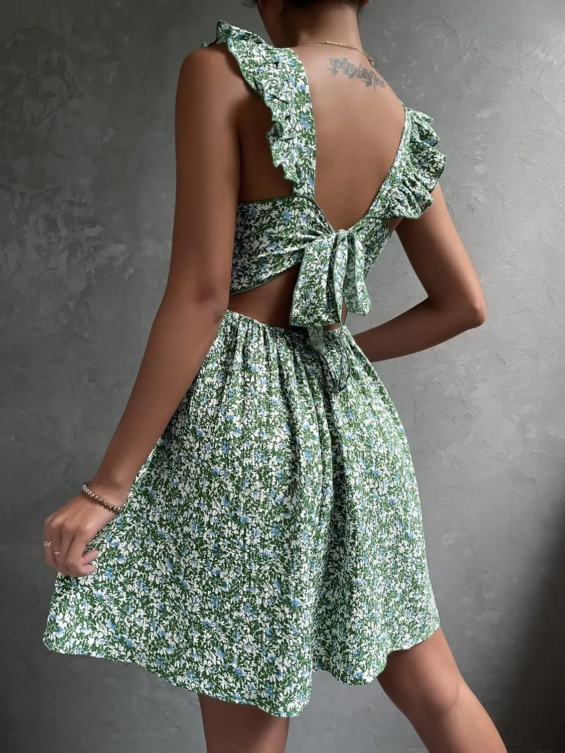 METOES Women's Spring Summer 2023 Boho Mini Short Dress Floral Print Ruffle Trim Tie Back Dress