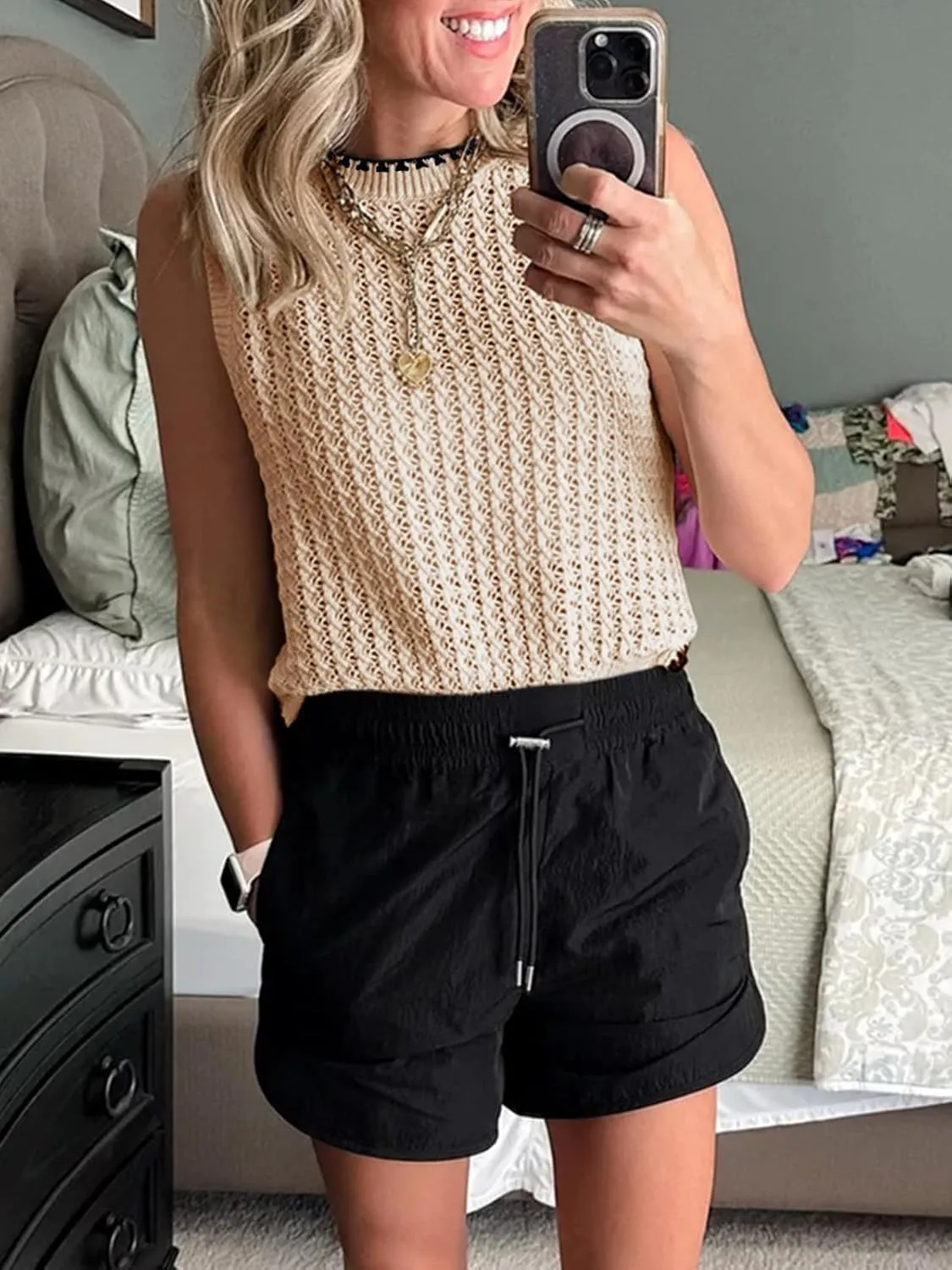 Saodimallsu Womens Sleeveless Knit Sweater Vest Crochet Color Block Stitched Crew Neck Cropped Casual Tops