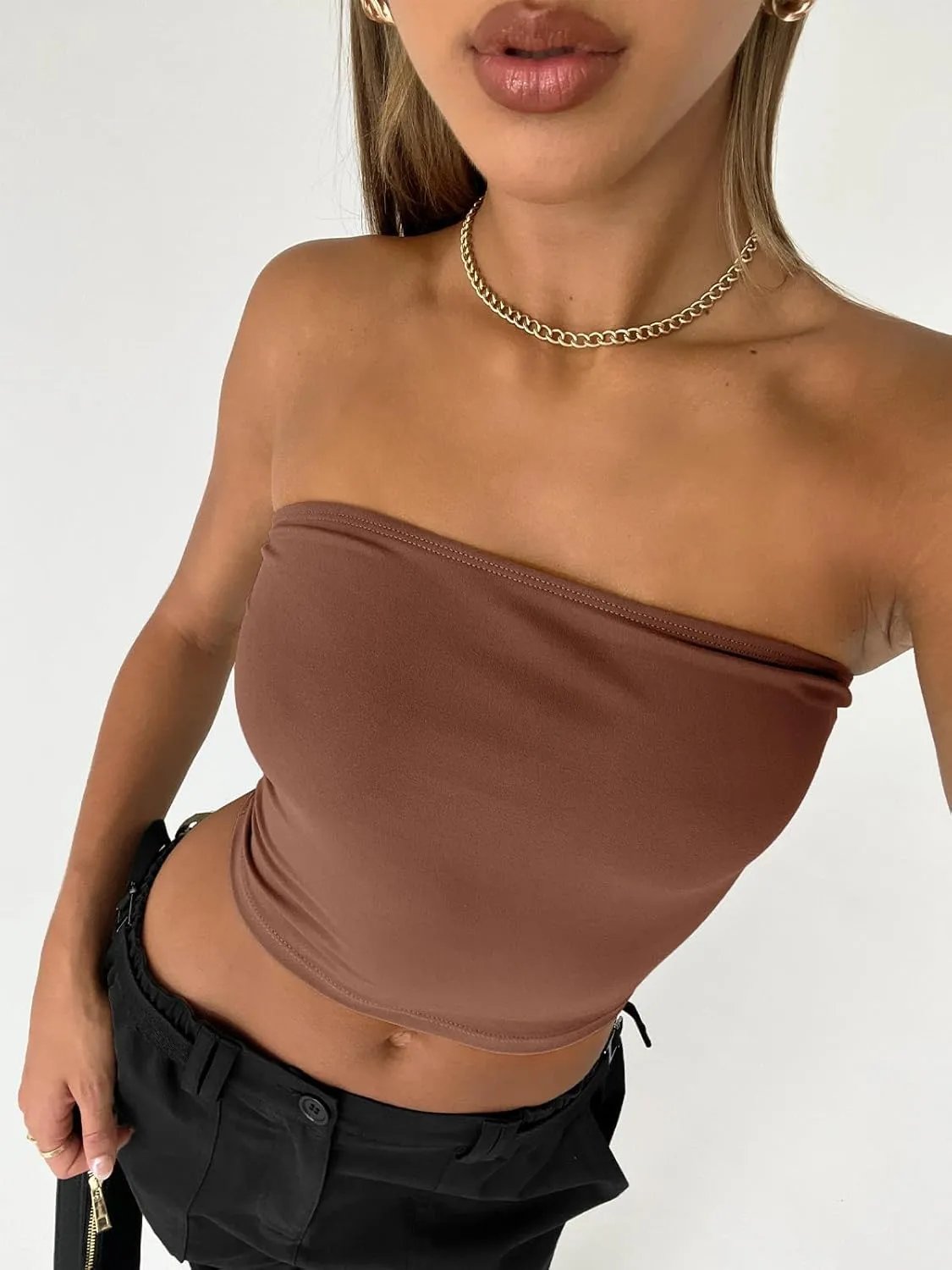 Trendy Queen Womens Tube Tops Strapless Crop Tops Basic Backless Sleeveless Bandeau Going Out Cute 2025 Summer Outfits