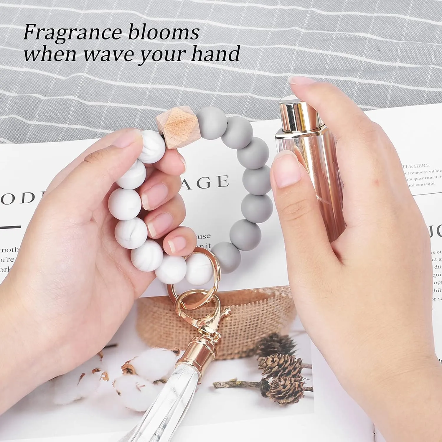 Weixiltc Keychain Wristlet for Women, Silicone Bead Bracelet Key Ring Girl, Key Chain Holder for Car Keys