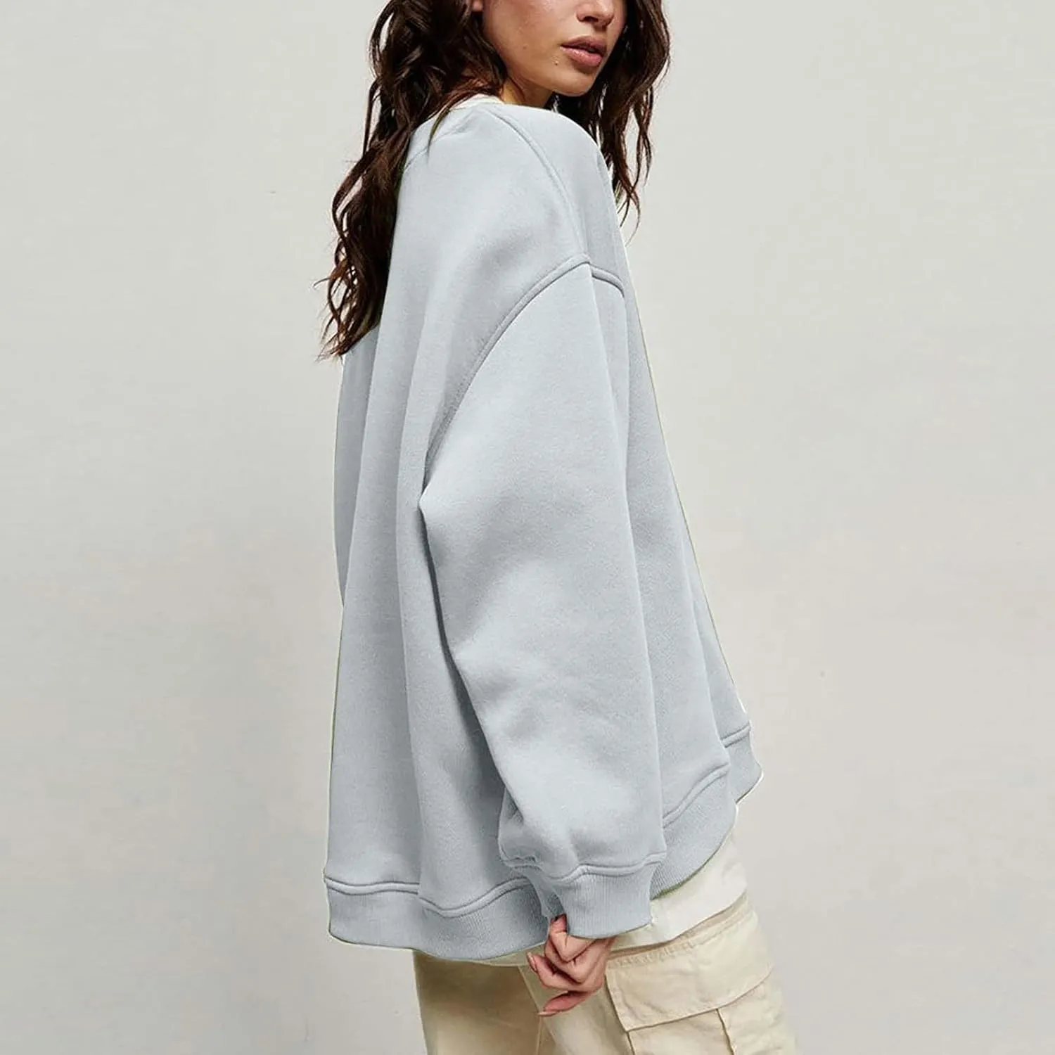 Womens Crew Neck Solid Color Sweatshirts Tops Long Sleeve Casual Pullover Cute Lightweight Loose Tops Fall Winter