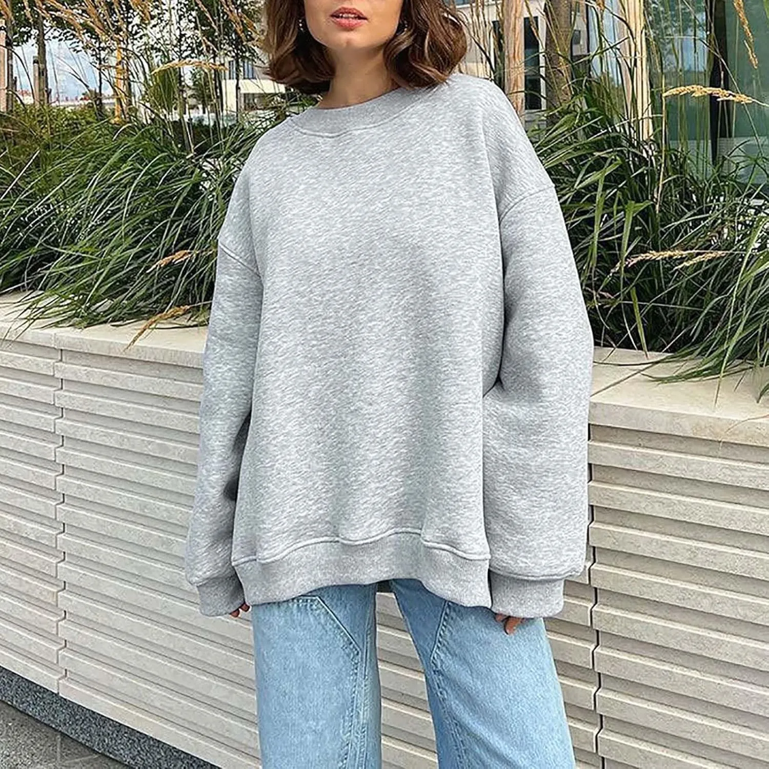 Womens Crew Neck Solid Color Sweatshirts Tops Long Sleeve Casual Pullover Cute Lightweight Loose Tops Fall Winter