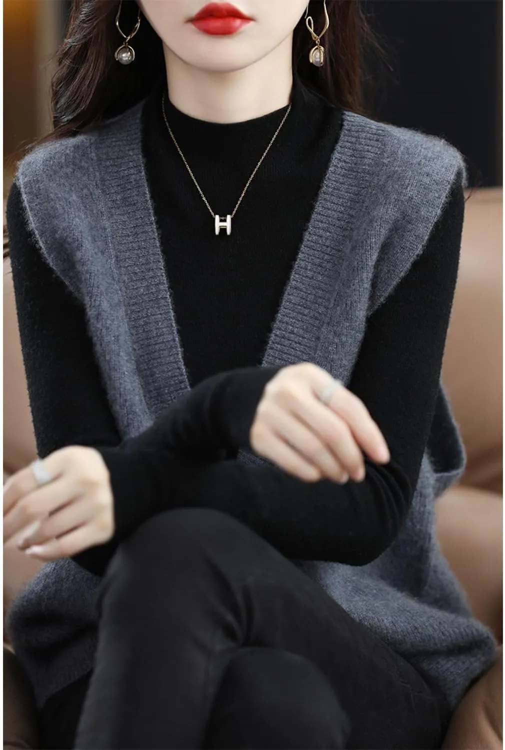 Women's Deep V-Neck Knitted Vest Sweater 100% Merino Wool Sleeveless Pullover Basic Blouse Short Tops