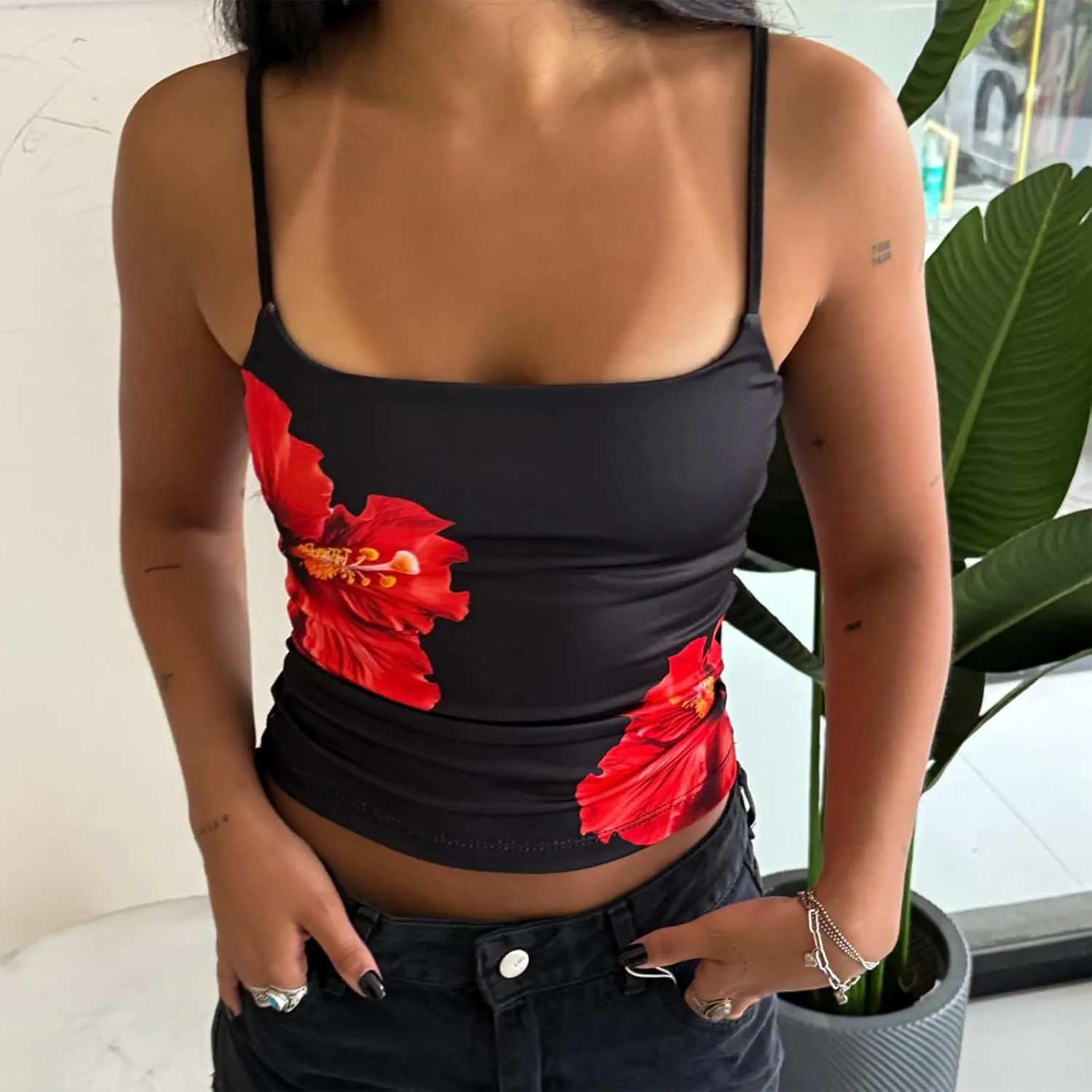 Womens Sexy Lace Ruffle Spaghetti Strap Camisole Tank Top Y2k Going Out Slim Fit Cami Sleeveless Shirt Crop Tops