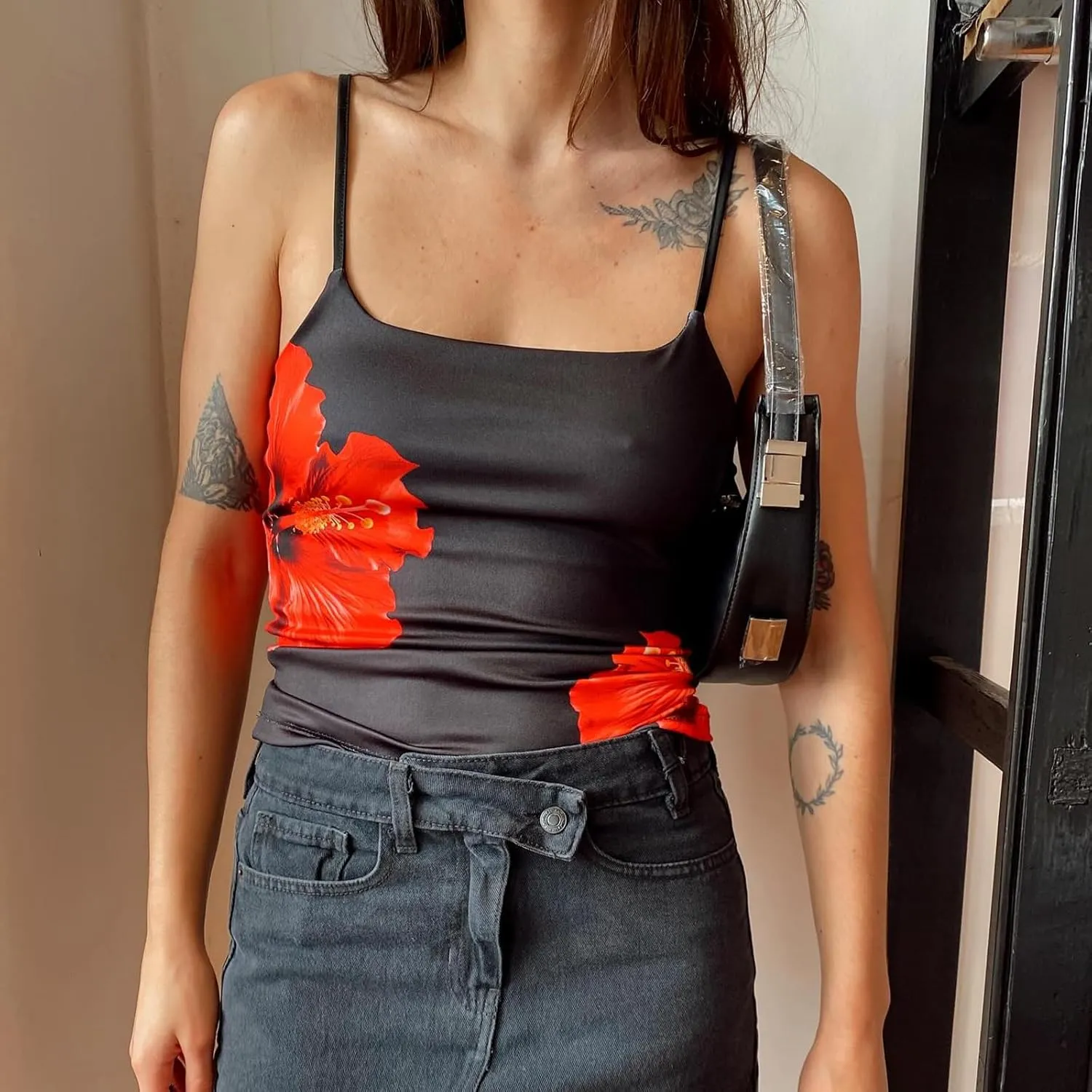 Womens Sexy Lace Ruffle Spaghetti Strap Camisole Tank Top Y2k Going Out Slim Fit Cami Sleeveless Shirt Crop Tops